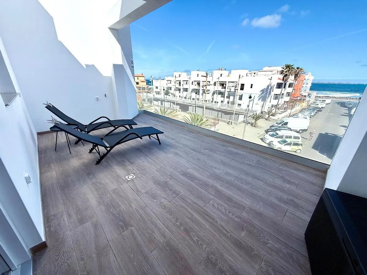 Stunning Sea View Apartment With Big Balcony In The Center Corralejo