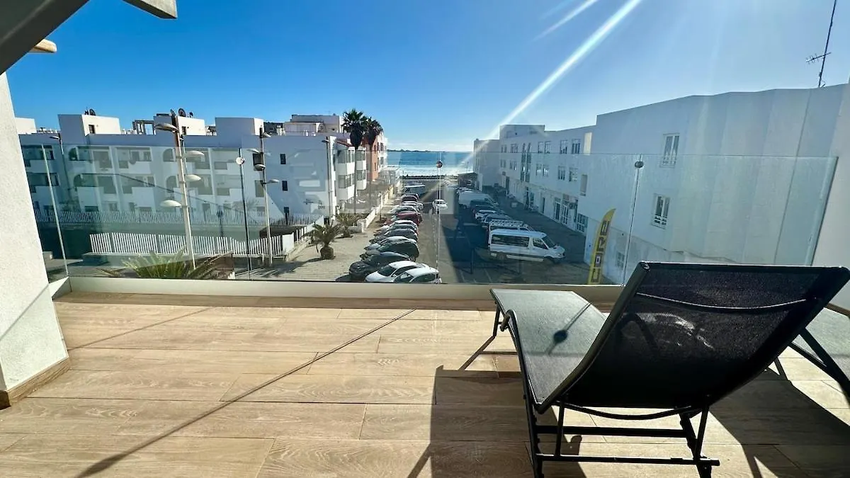 Stunning Sea View Apartment With Big Balcony In The Center Corralejo Hiszpania